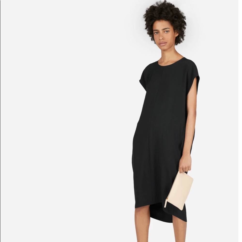 Everlane GoWeave Cocoon Midi Dress in Black